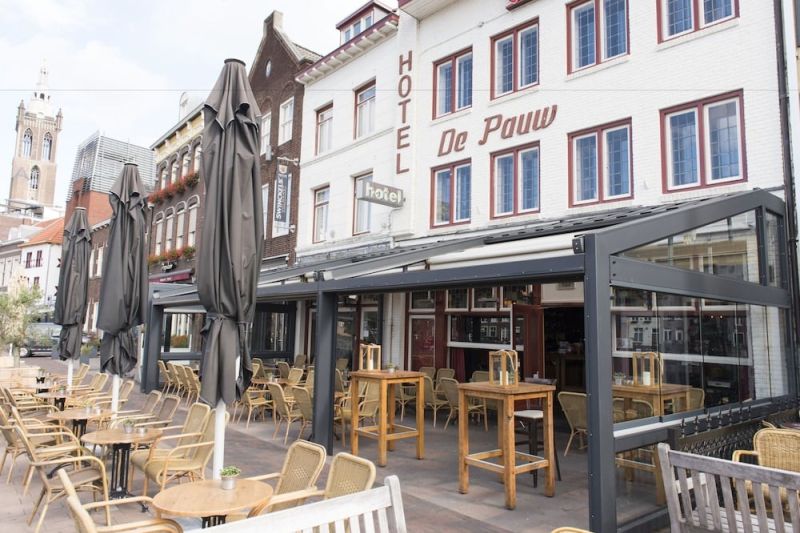 Hotel and Grand Café de Pauw - Roermond - Netherlands