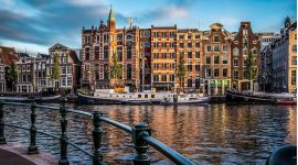 Eden Studios and Apartments - Amsterdam - Netherlands